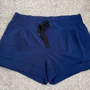Lululemon shorts size 6 Blue